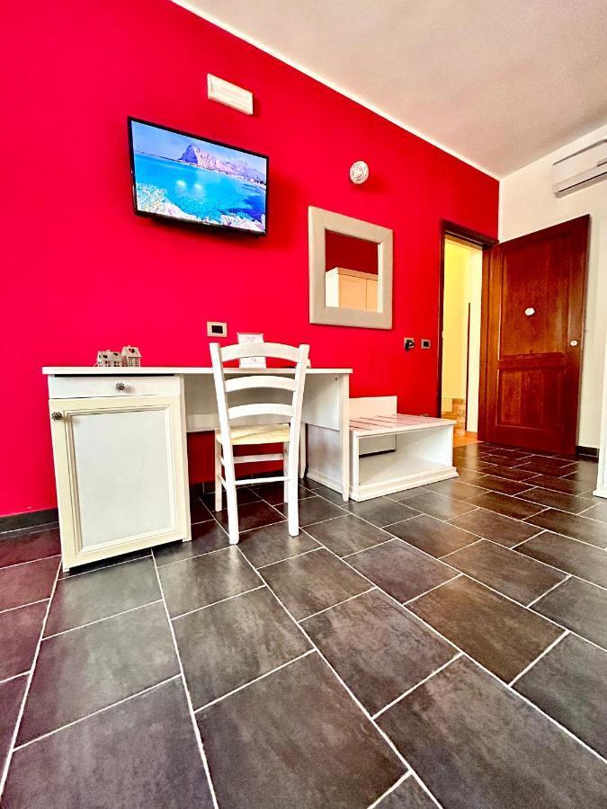 B&B L'Angolino Della Nonna Castelluzzo Buitenkant foto