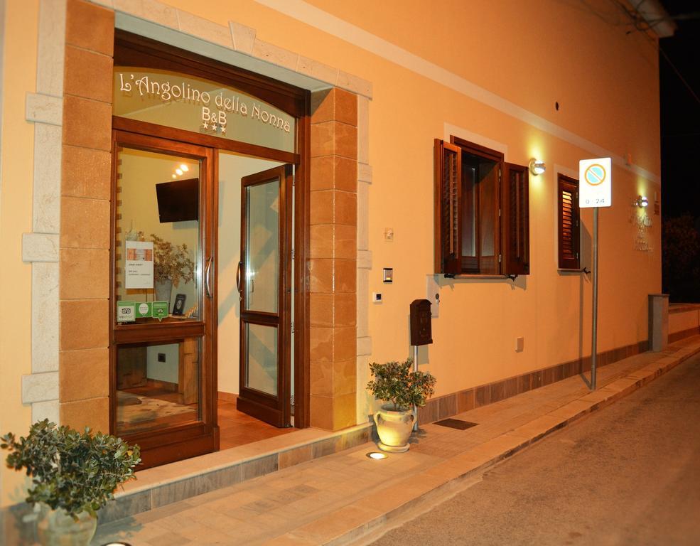 B&B L'Angolino Della Nonna Castelluzzo Buitenkant foto