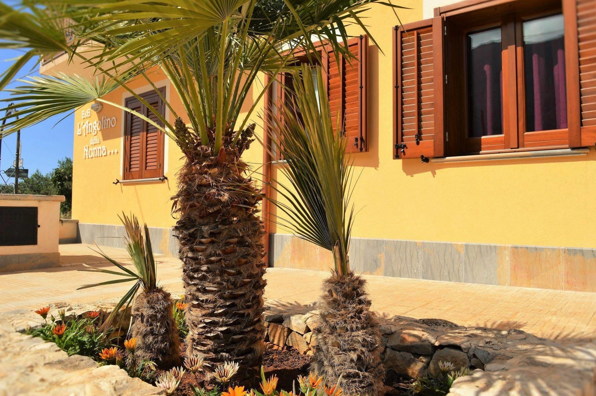 B&B L'Angolino Della Nonna Castelluzzo Buitenkant foto