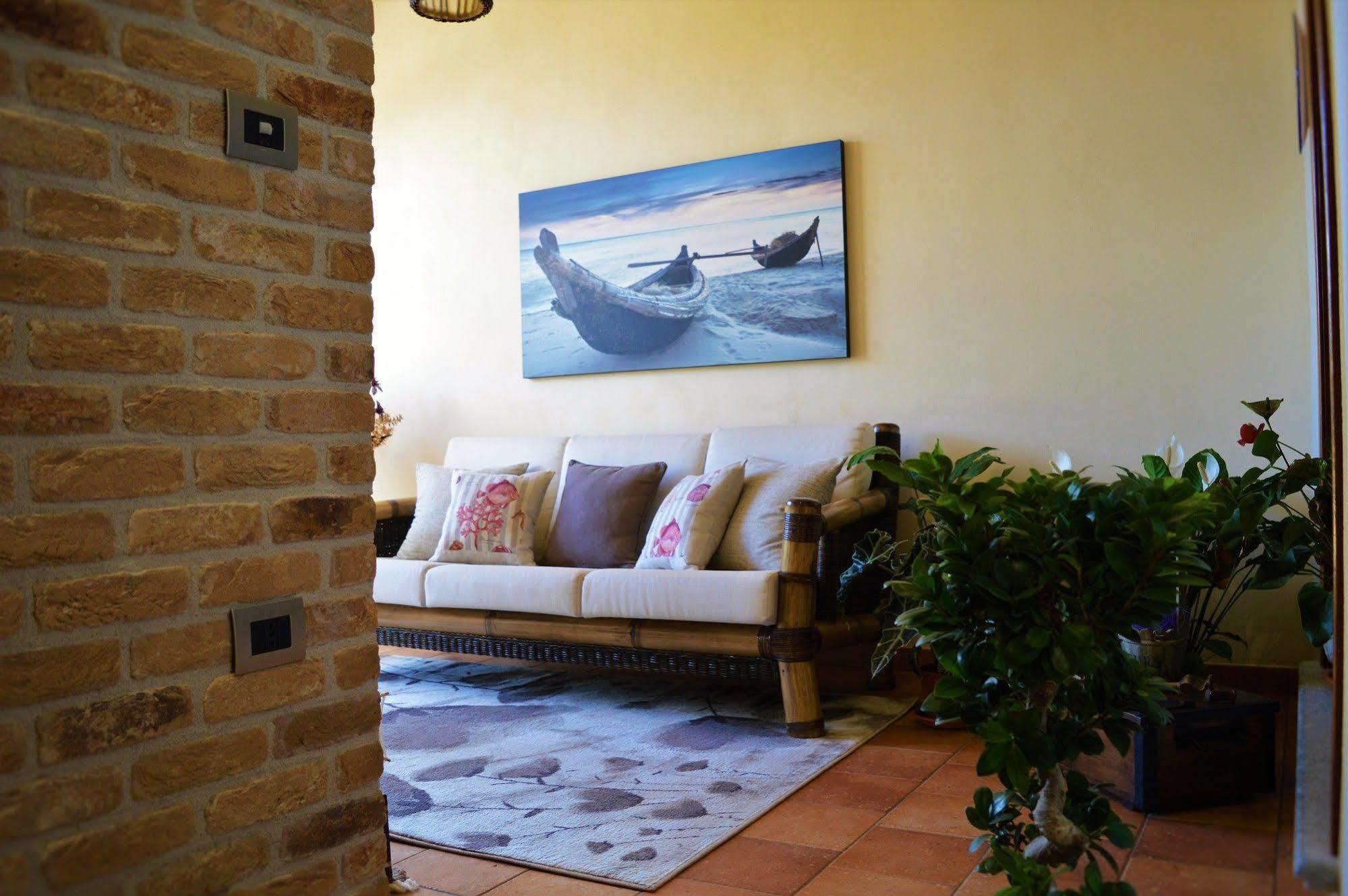 B&B L'Angolino Della Nonna Castelluzzo Buitenkant foto