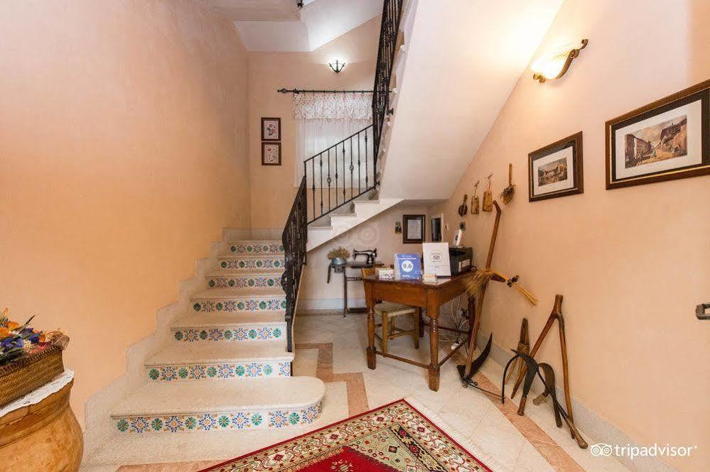 B&B L'Angolino Della Nonna Castelluzzo Buitenkant foto